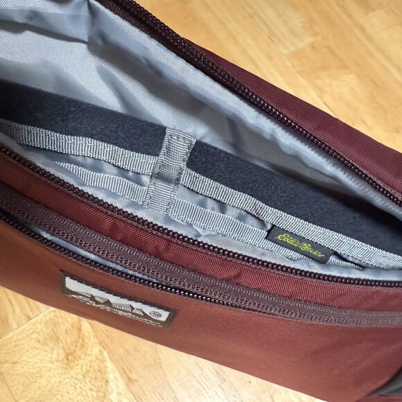 Eddie Bauer Waist Fanny Crossbody Pack Bag Purse Day Pack New Without Tags - Picture 3 of 9